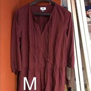 Old navy burgundy shirt